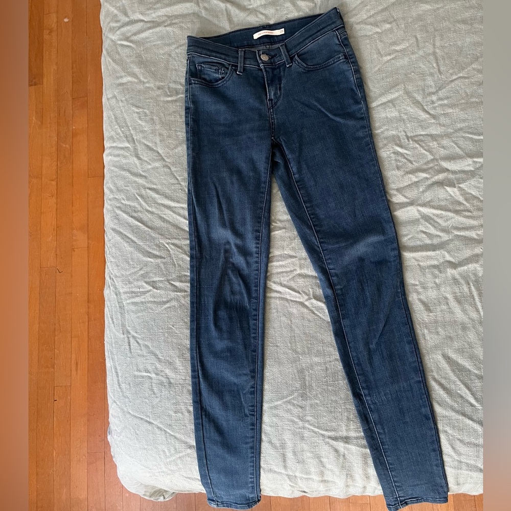 Women’s Levi’s 710 Super Skinny Jeans size 25